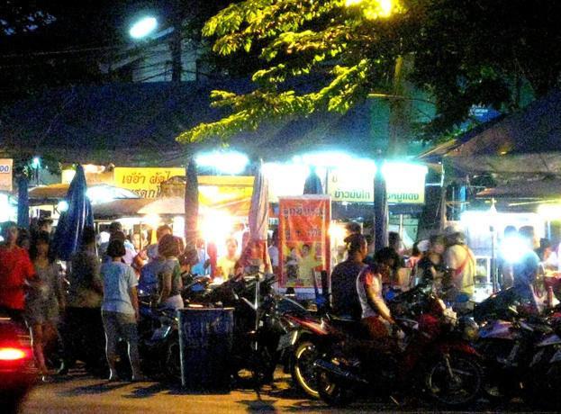 Hotel Somjai Place Ayutthaya Exterior foto